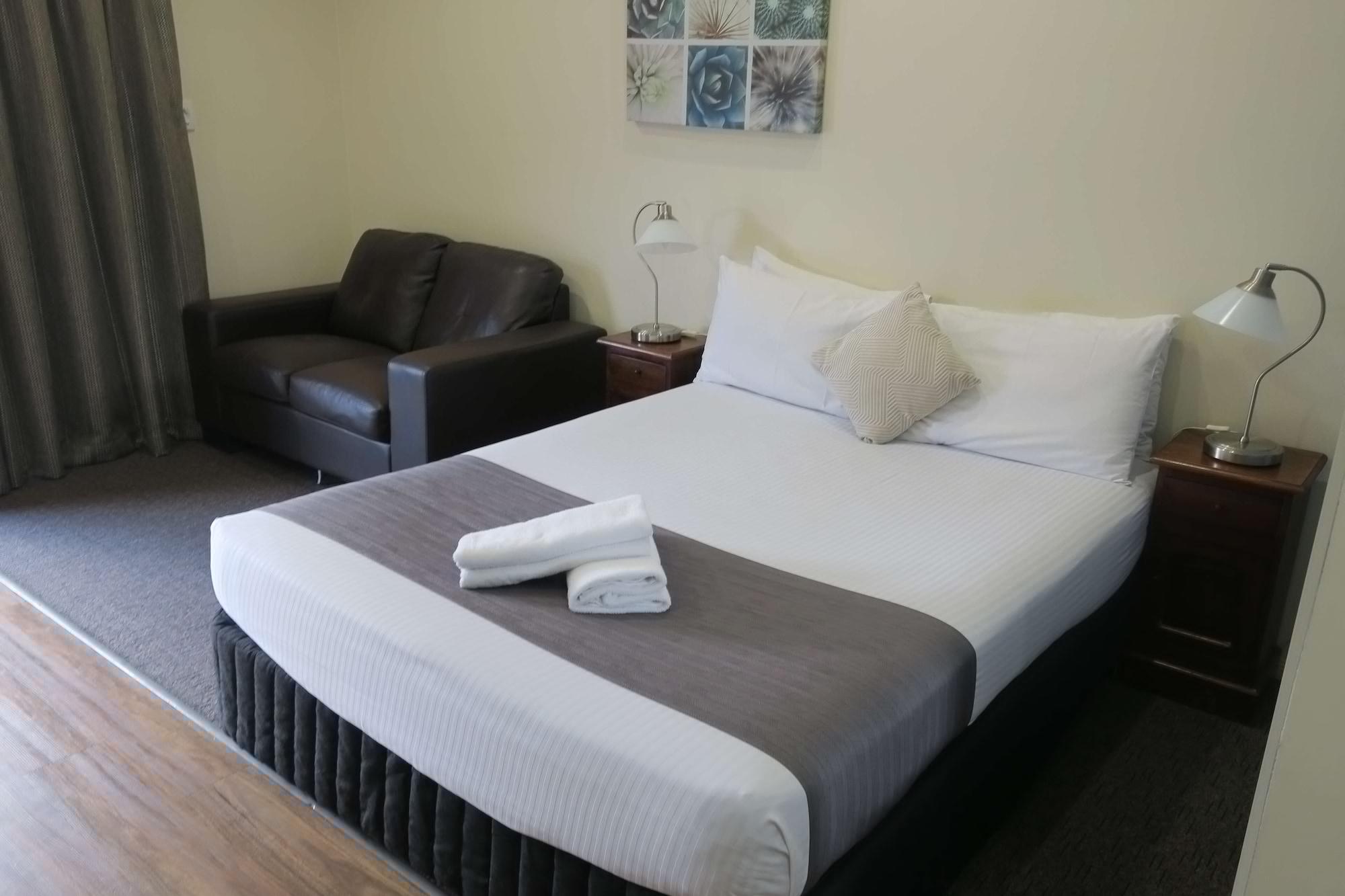 Caboolture Central Motor Inn, Sure Stay Collection By BW Dış mekan fotoğraf