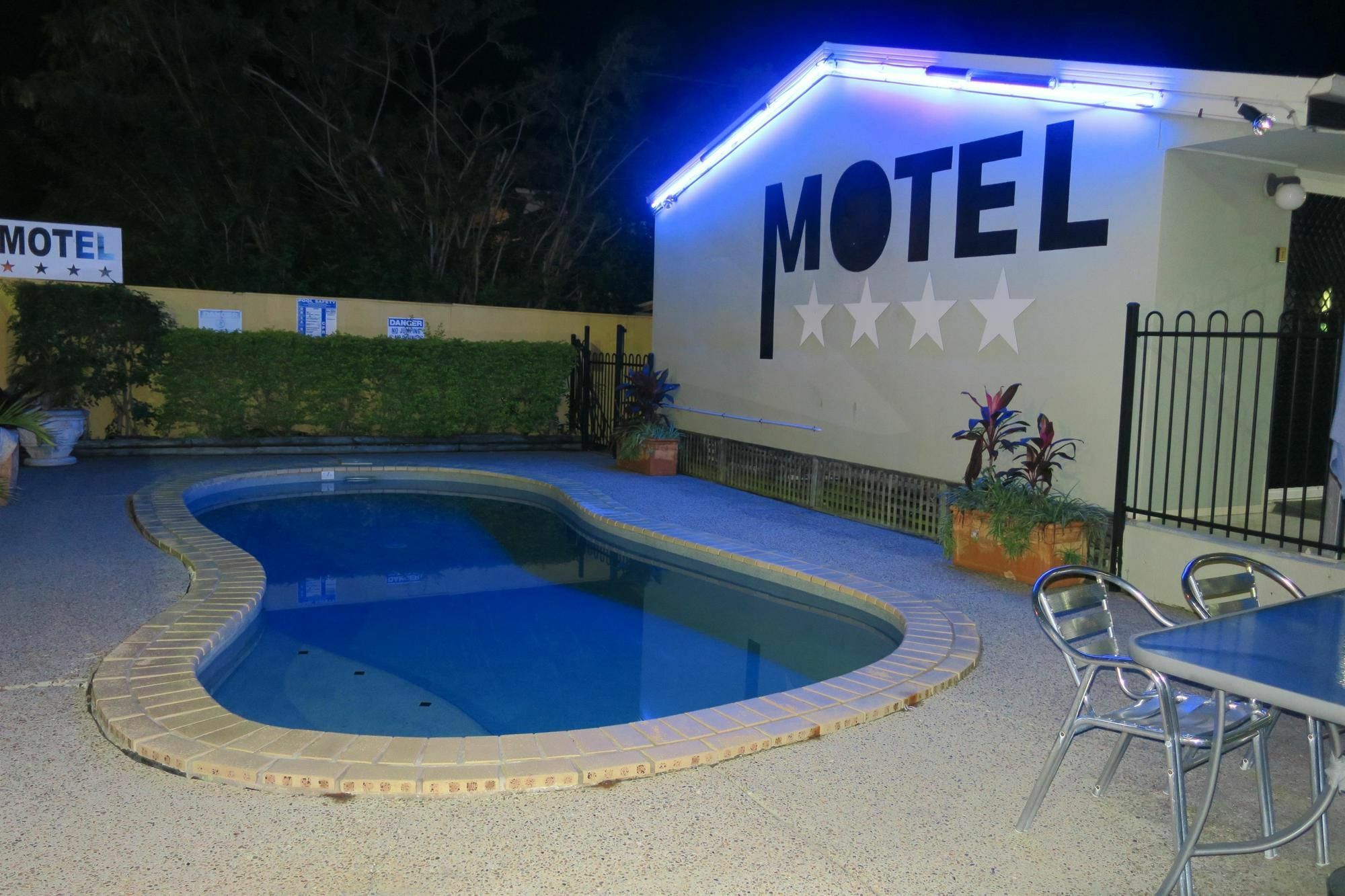 Caboolture Central Motor Inn, Sure Stay Collection By BW Dış mekan fotoğraf